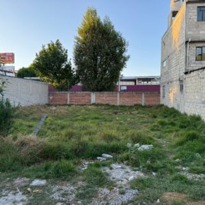 Terreno a una cuadra de Town quare